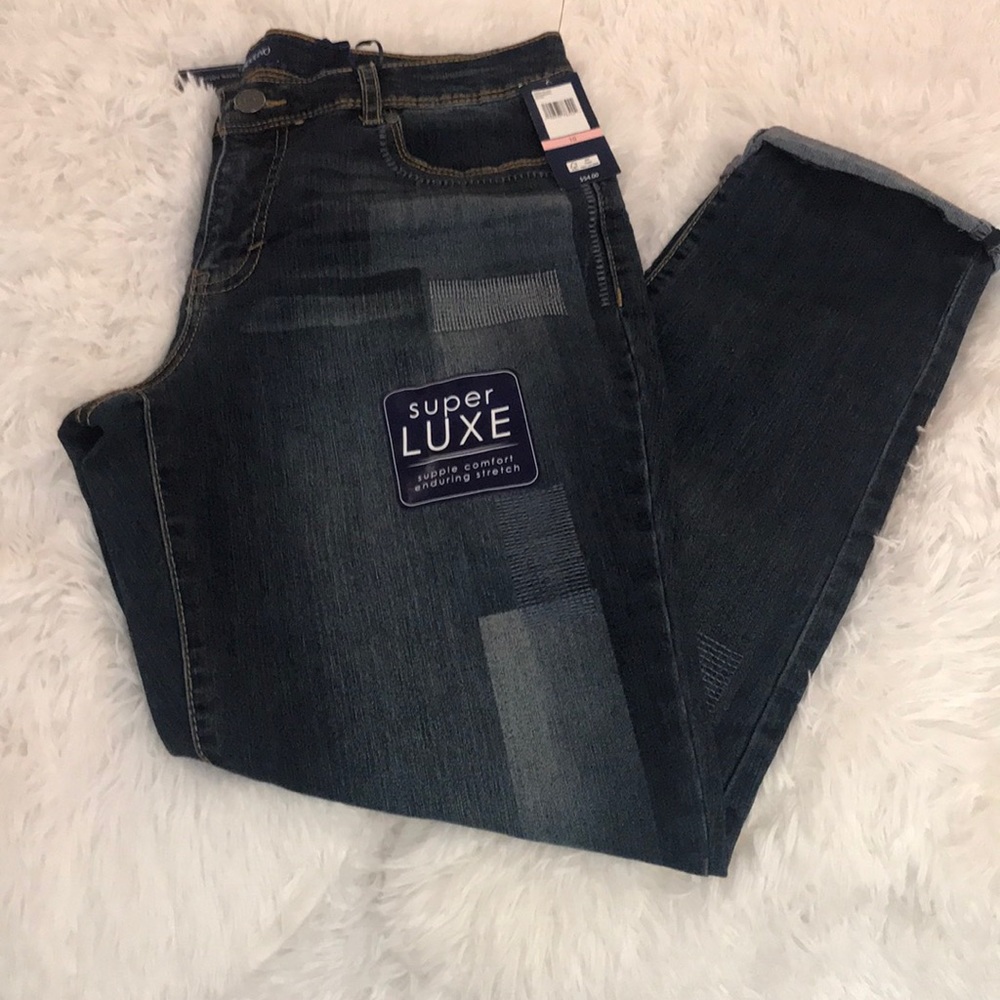 Blue Jeans - Picture 2 of 6